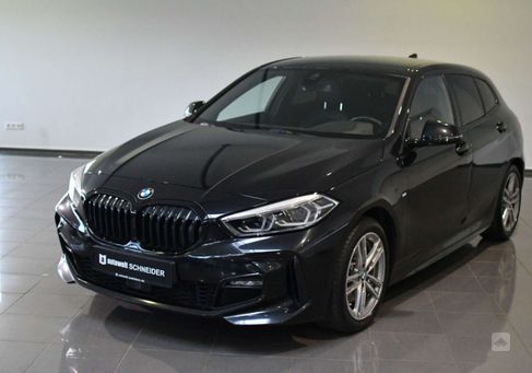 BMW 118, 2021