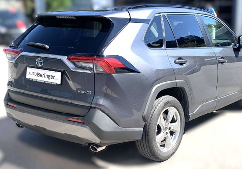Toyota, 2019 3