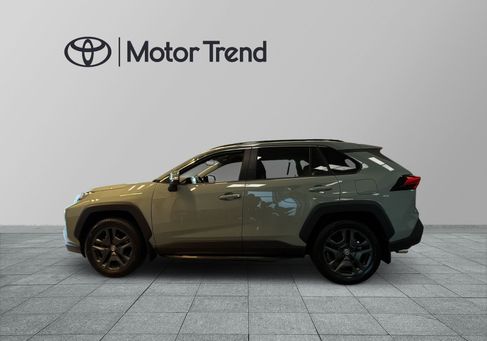 Toyota RAV 4, 2022 3
