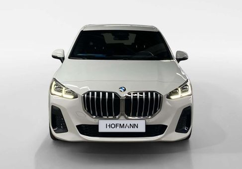 BMW 218, 2024