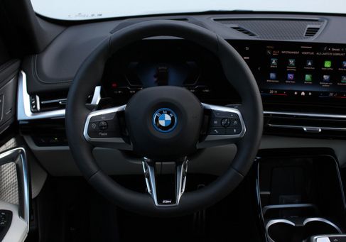 BMW iX, 2026