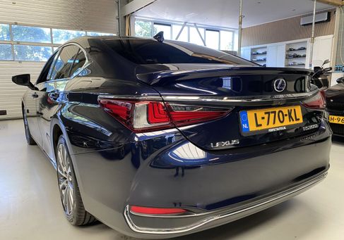 Lexus ES, 2021