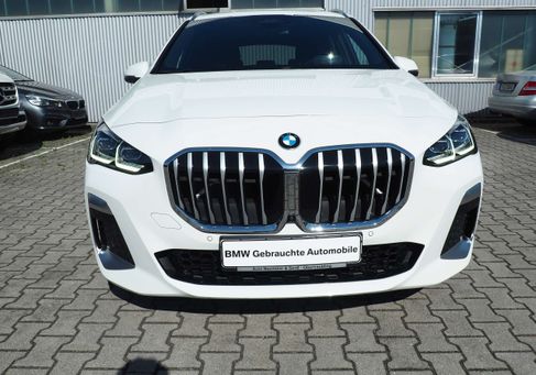 BMW 218, 2024