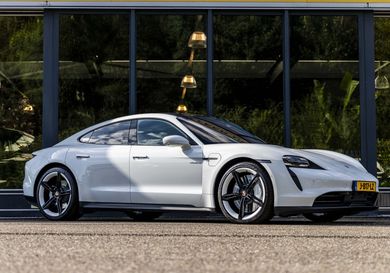 Porsche Taycan, 2020