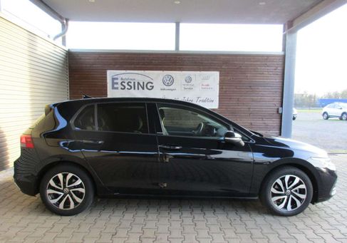 Volkswagen Golf, 2023 2