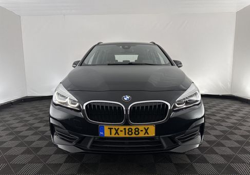 BMW 225 Active Tourer, 2018