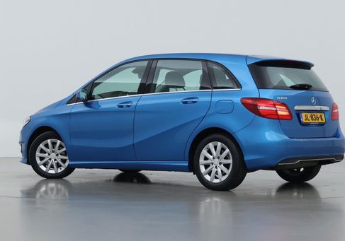 Mercedes-Benz B 180, 2016