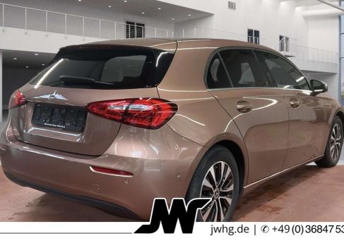 Mercedes-Benz A 180, 2022