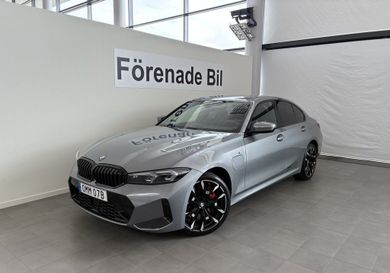 BMW 330, 2025