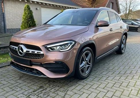 Mercedes-Benz GLA 200, 2022