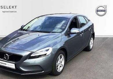 Volvo V40, 2018