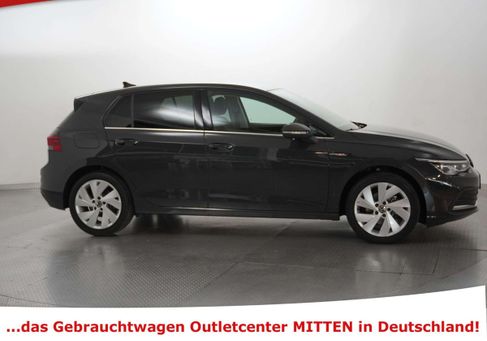 Volkswagen Golf, 2024 2