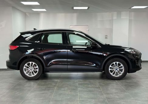Ford Kuga, 2022
