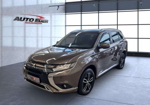 Mitsubishi Outlander, 2020