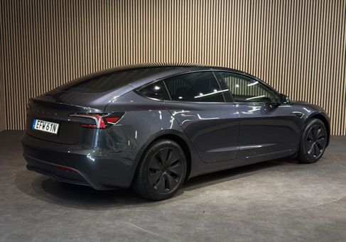 Tesla Model 3, 2024 3