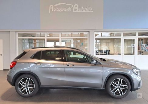 Mercedes-Benz GLA 220, 2018