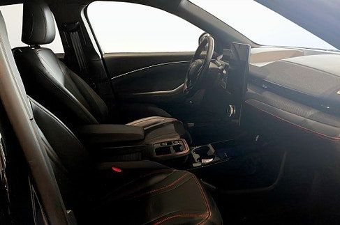 Ford Mustang Mach-E, 2026