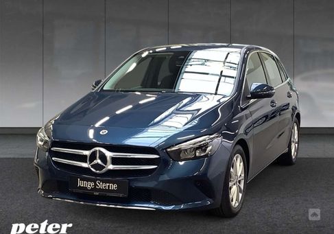 Mercedes-Benz B 200, 2022