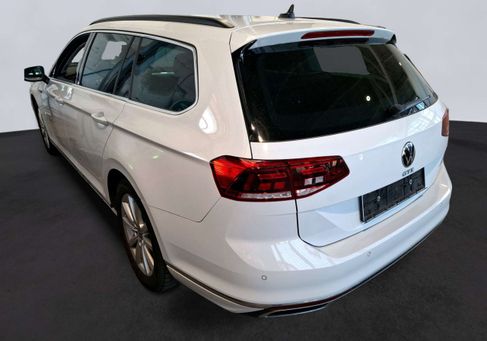 Volkswagen Passat, 2023 3