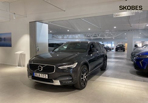 Volvo V90 Cross Country, 2018