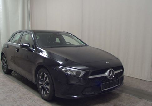Mercedes-Benz A 180, 2022