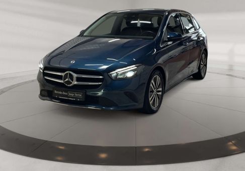 Mercedes-Benz B 200, 2022