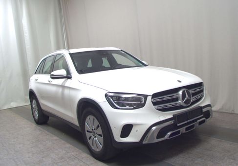 Mercedes-Benz GLC 200, 2021