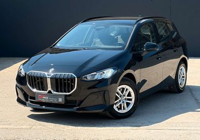 BMW 216, 2025