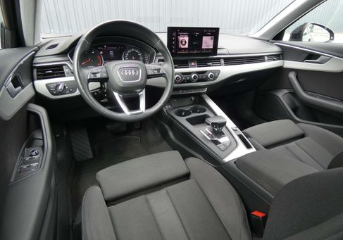 Audi A4, 2023 3