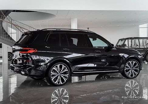 BMW X7, 2025