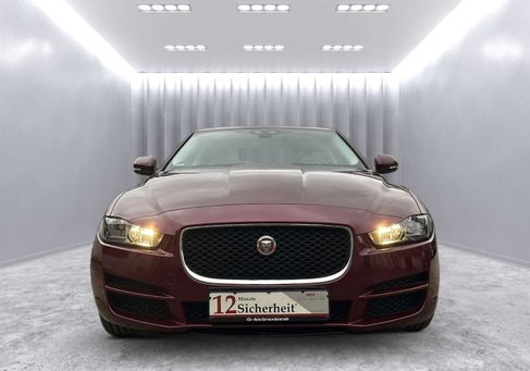 Jaguar XE, 2017