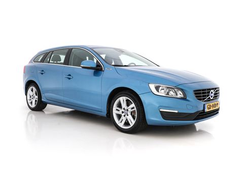 Volvo V60, 2015