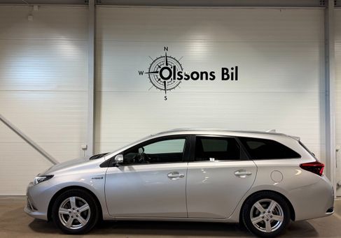 Toyota Auris Touring Sports, 2016