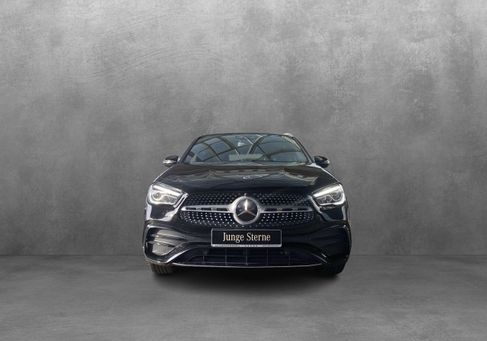 Mercedes-Benz GLA 200, 2020