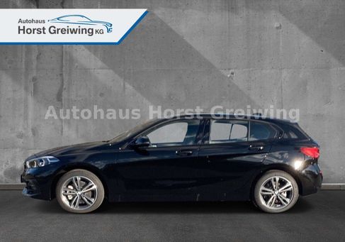 BMW 118, 2024