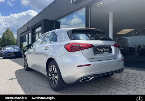 Mercedes-Benz A 180, 2022