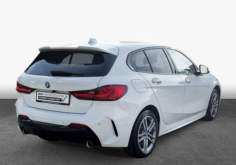 BMW 118, 2024 2