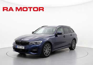 BMW 330, 2021