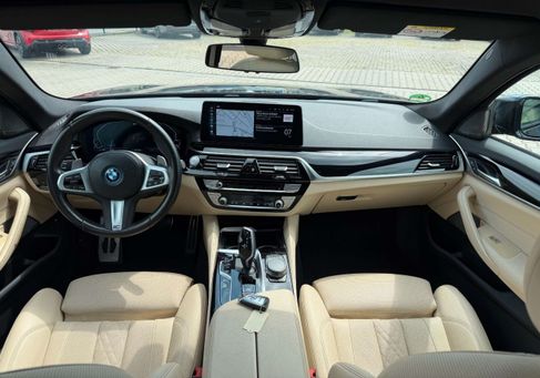 BMW 530, 2021