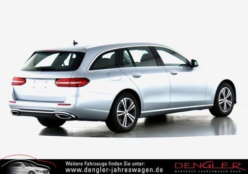 Mercedes-Benz E 220, 2022