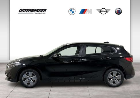 BMW 118, 2024