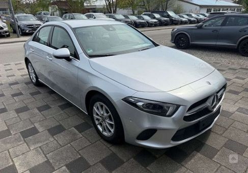 Mercedes-Benz A 200, 2022