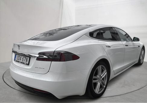 Tesla Model S, 2020