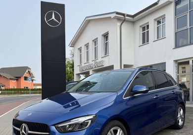 Mercedes-Benz B 180, 2024