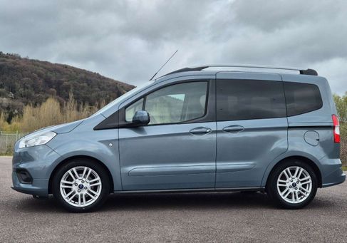 Ford Tourneo Courier, 2021
