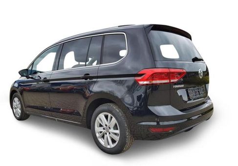 Volkswagen Touran, 2023 3