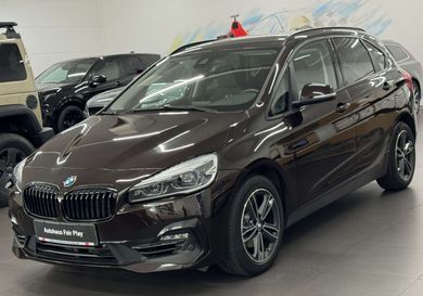 BMW 218, 2018
