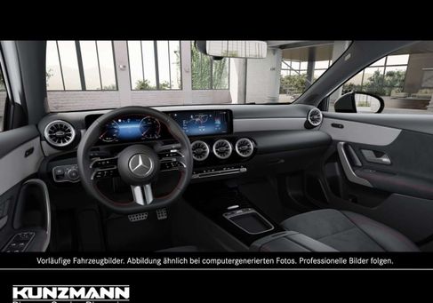 Mercedes-Benz A 180, 2025