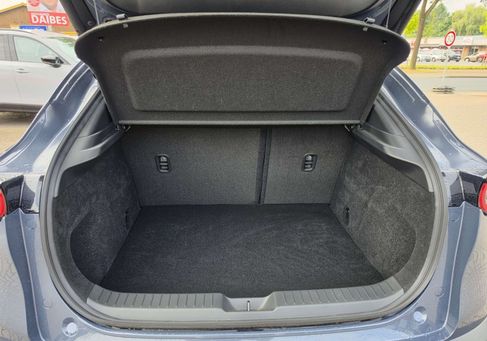 Mazda CX-30, 2025 3