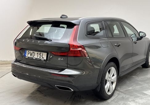 Volvo V60 Cross Country, 2022